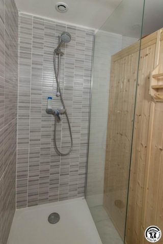 31G301394-6e4ed7b03b74406b83b9a49439af54b6