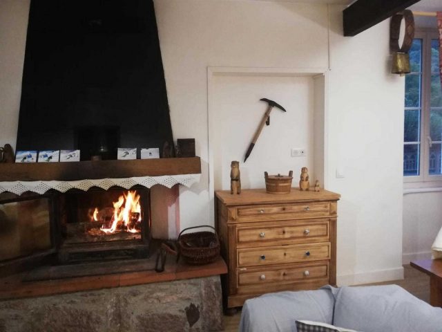 31G301394-c2e6c5bbb38e42d9a86fb9cc47b3174b