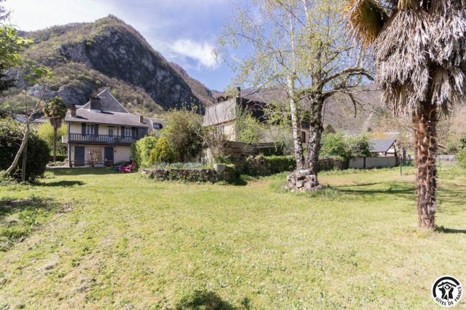 31G301394-d0fed47105534d5188f1531e5ff6cd3a