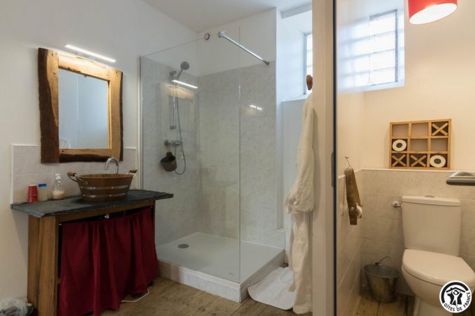 31G301394-d811130b2d8a457a80f50885b1ae9bf5