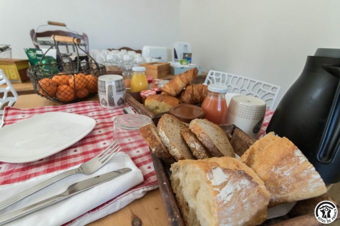 31G301394-d9588dbf25e248cba1cf2825766bde18