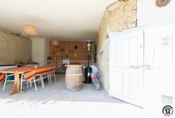 31G301569-160bb85e00c14c4e92f18724f605e3eb