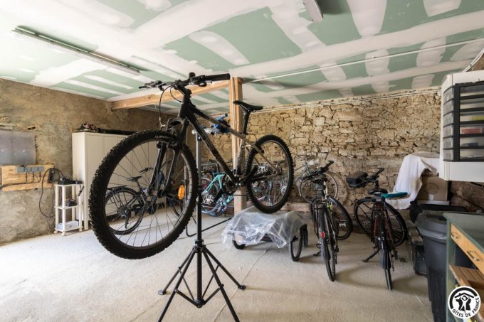 31G301569-1af5b41ea4d54a5a8e8e6c0542d0b4b0