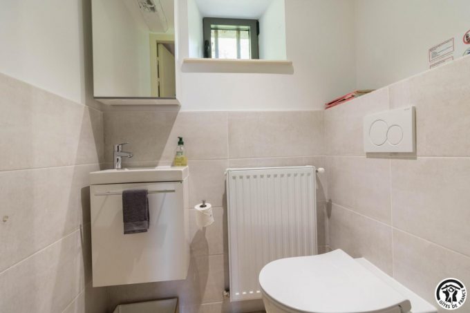 31G301569-4c2c6727e66e48ac9d71bb8228bc95ad