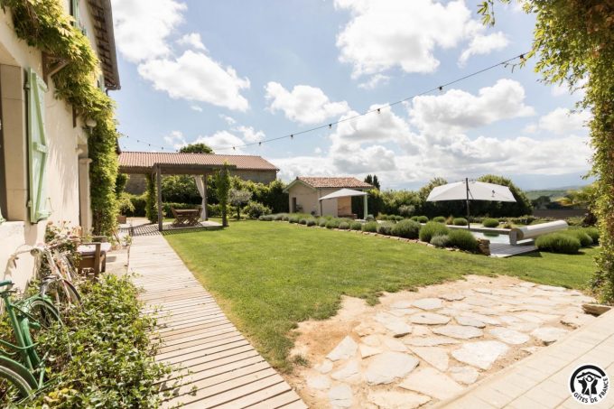 31G301569-52d82bf6b278476aa1d256b0304ad6c1