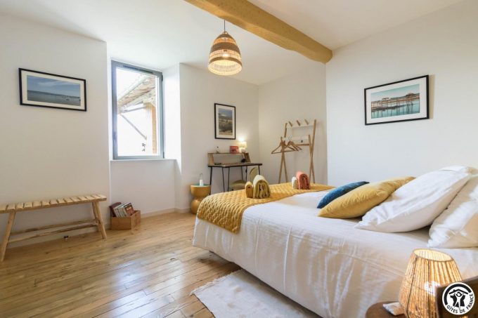 31G301569-c8438a3925a2434e8f6dd4ebeec1d976