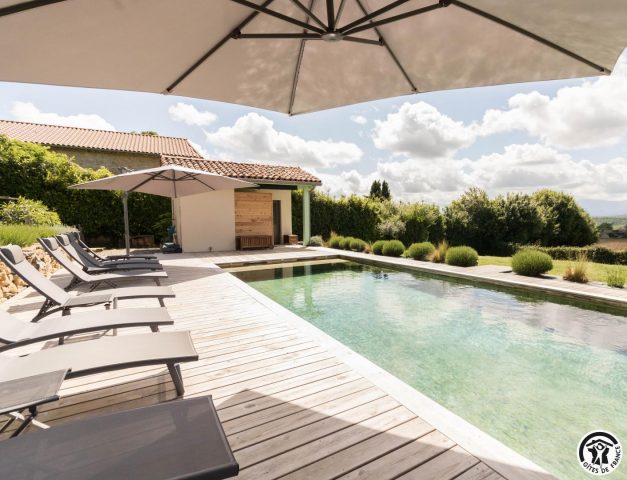 31G301569-e22b0aca7e334069bf6cac6e4032e301