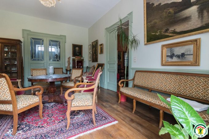 31G301577-5165efafbaef41b88f49b8d43b8f95a6