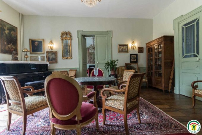 31G301577-7e4aa70001b9482fac08241ace78a5a8