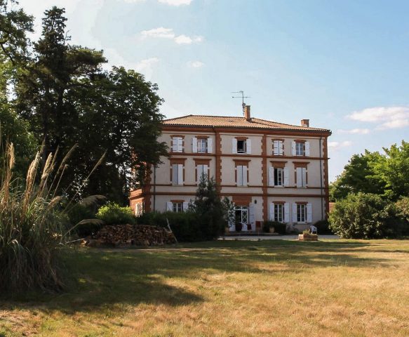 31G301577-8eb81ec9698f4273a1b17f7b5285e498