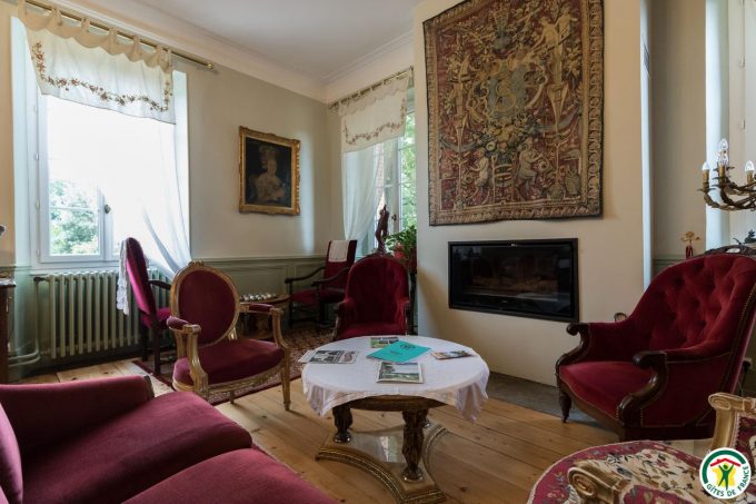 31G301577-a12e1512d1394a4f9042e6cde0863d5c