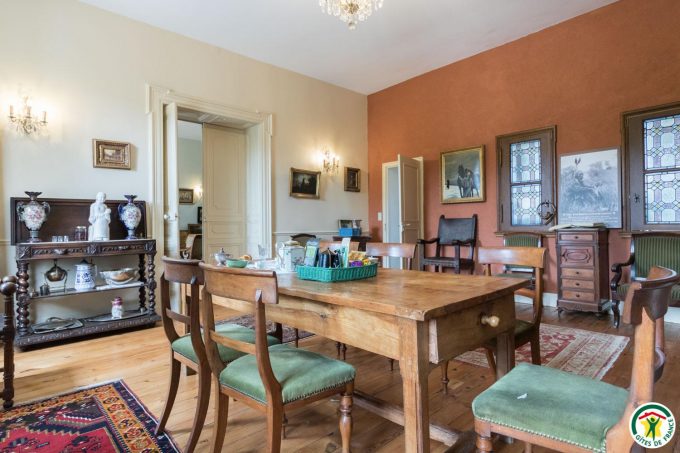 31G301577-a5cb09c234c34872b8dd9e18cadcbece