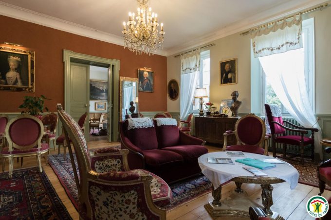 31G301577-d6f3a4b33f0948dc9cf1c77474f1b0be