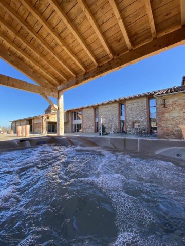 31G301623-6f23159429bd404dbde4b6a63fcf0968