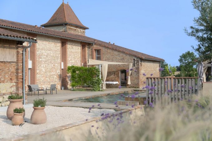 31G301623-846672c7b5c44ff3a9ede73d9a3e5e53