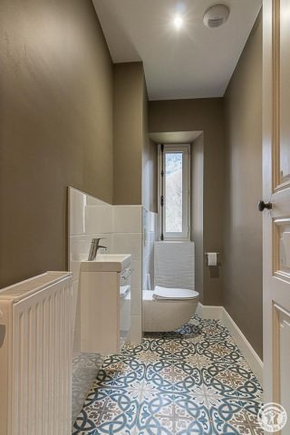 31G301670-38e2e5d86a464ad0b378299d103a3b1c