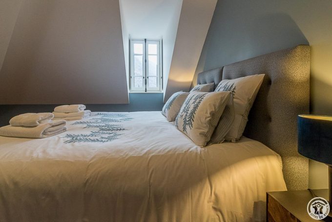 31G301670-eb98b7fed38d4e90bb29f415fb0f09ba