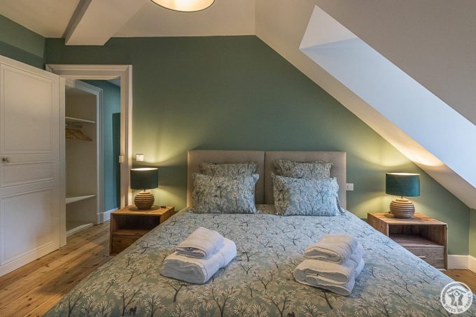 31G301670-edf9ea1661f141cd948495566bfc111c