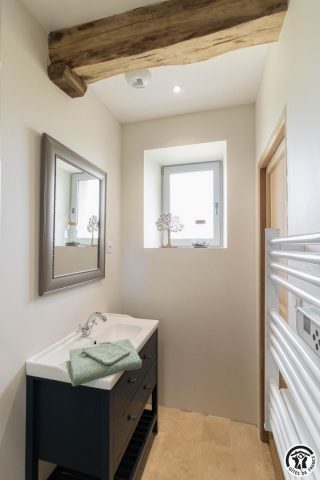 31G301691-edf91543d04b4c3183f3362ed8590374