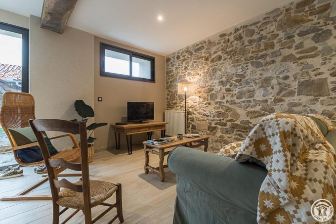 31G301726-04fbc9cad0e044a594280022b59096cf