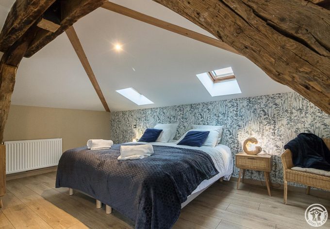 31G301726-4c6aba60ea7c4c7881f739fd8ece7267