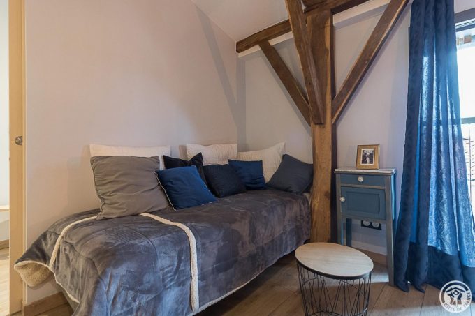 31G301726-73d670f107d54043986988729b96087e