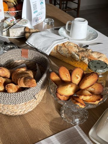 31G301726-b62dfaf5171f4529b208d4025785943d