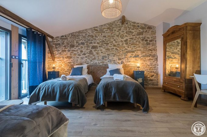 31G301726-bc82ed74a2a3407c9aa834e650832fea