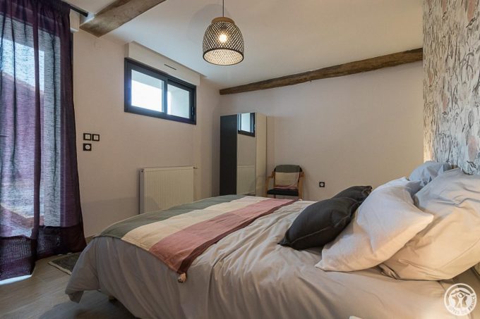 31G301726-df40e708f67a4ef9b5de1a90542a3940