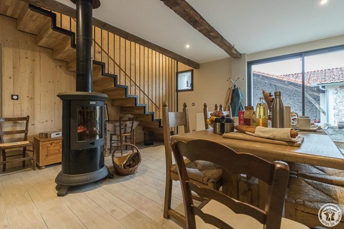 31G301726-eae5ba40990e4b3fbb1d581242650295