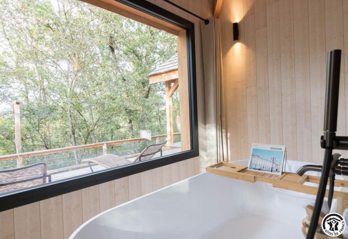 31G301727-120e66df760b428d8fc6a278cc3021e3