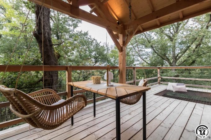 31G301727-163661942e4748829dea9901d68487bc