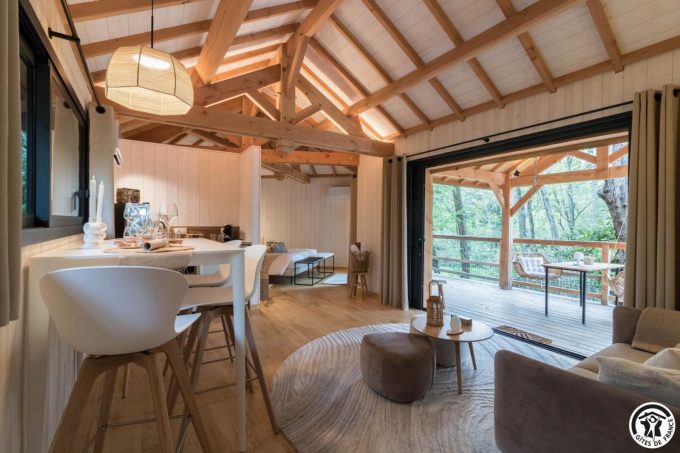 31G301727-17b1d9f283fb47ac9b3c1a8425c5ee1c