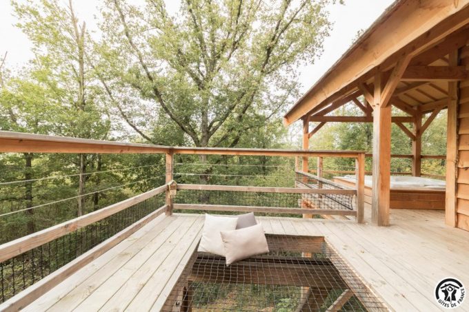 31G301727-25a9694cf57549ea89342a171938d958