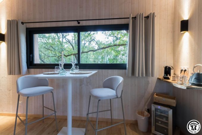 31G301727-466b838f4f6741a485959b6614203733