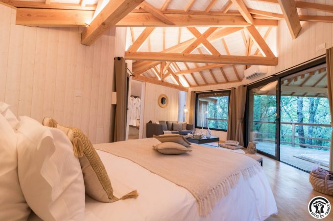 31G301727-67b38d98b3d24fc79f92acc6fffe957e