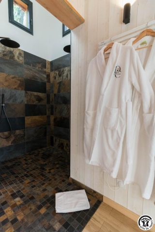 31G301727-71337cc875c640518e054829a053c9c2