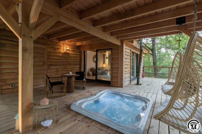 31G301727-7db952ecfe8e44b7ada9a98bb12cfe29