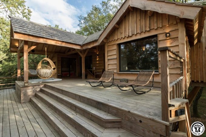 31G301727-9d77124b83514329979e1b42e69afb5b