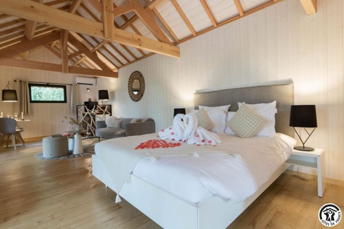 31G301727-a9fe3fcb0b524386896b23320fc4c1ed