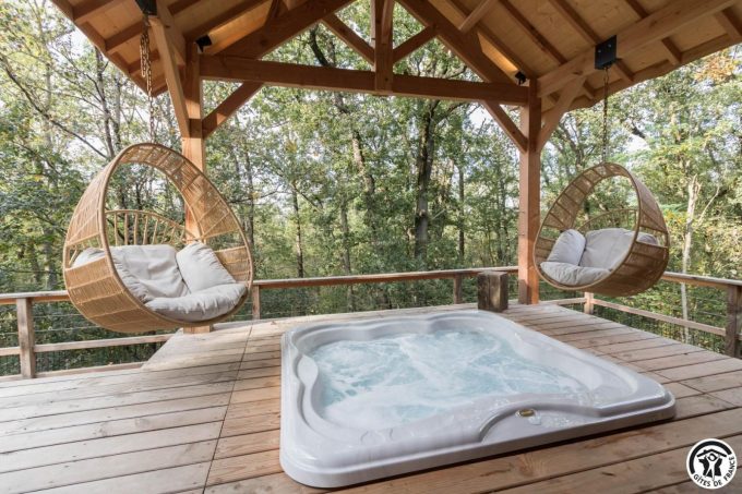 31G301727-af5bb50c2d014fe6aab23e0b49d344f9