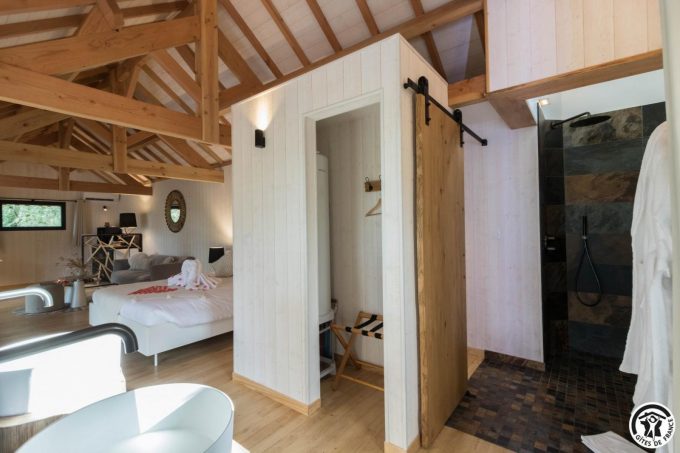 31G301727-c6f57b8090454e02805797401866cd83