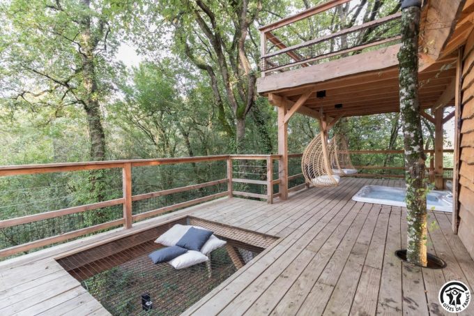 31G301727-c7d5344caf654555924bb805d620f5a7