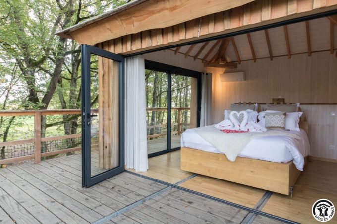 31G301727-c7eb24ee73fe4f2f8a0aef6f0e8dbf9a