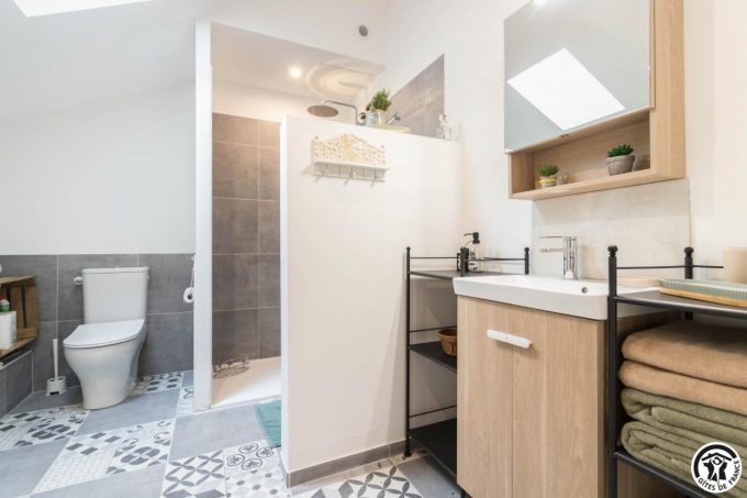 31G301753-9c11bf0d94314ae89de5d27e5b9f35da