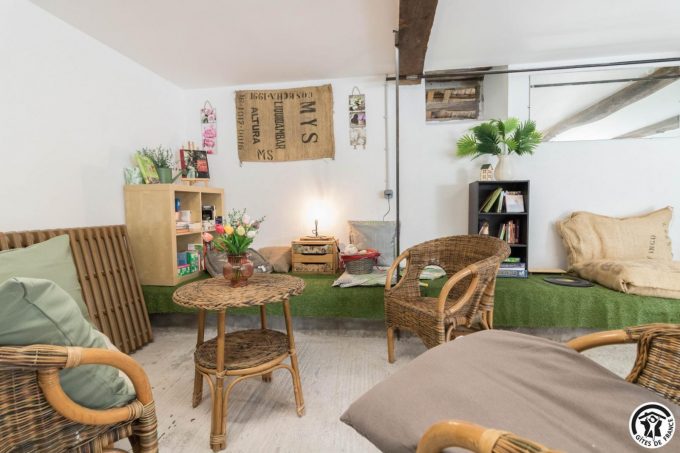 31G301753-ab19197466d7456fa4e8a0c5b27363d0