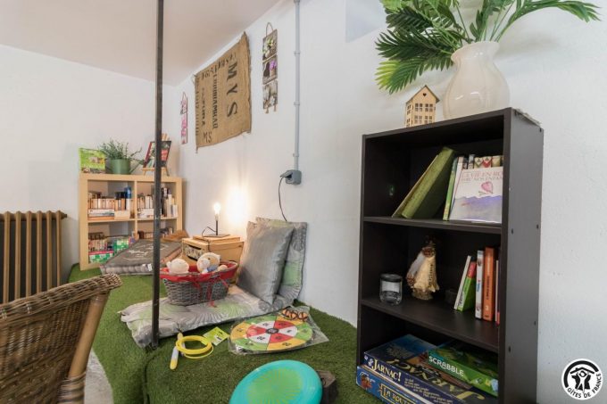 31G301753-caf308b08b4846a6a9cb3b215192ea85