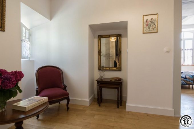 31G301771-5468a225823647be87de6d0256031c38