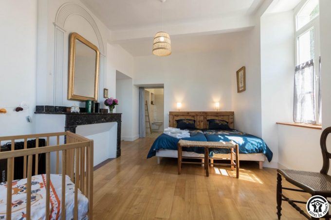 31G301771-5aa4e5546060459c92921a3c532d2974