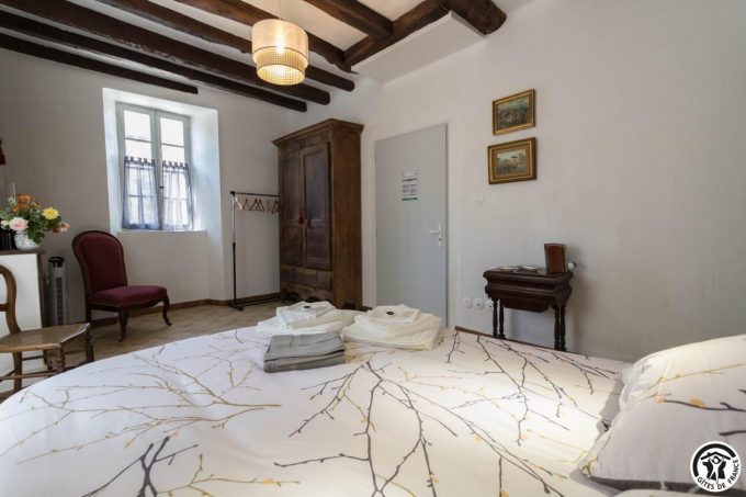 31G301771-72e37270dfd343f49fea20464755a73b